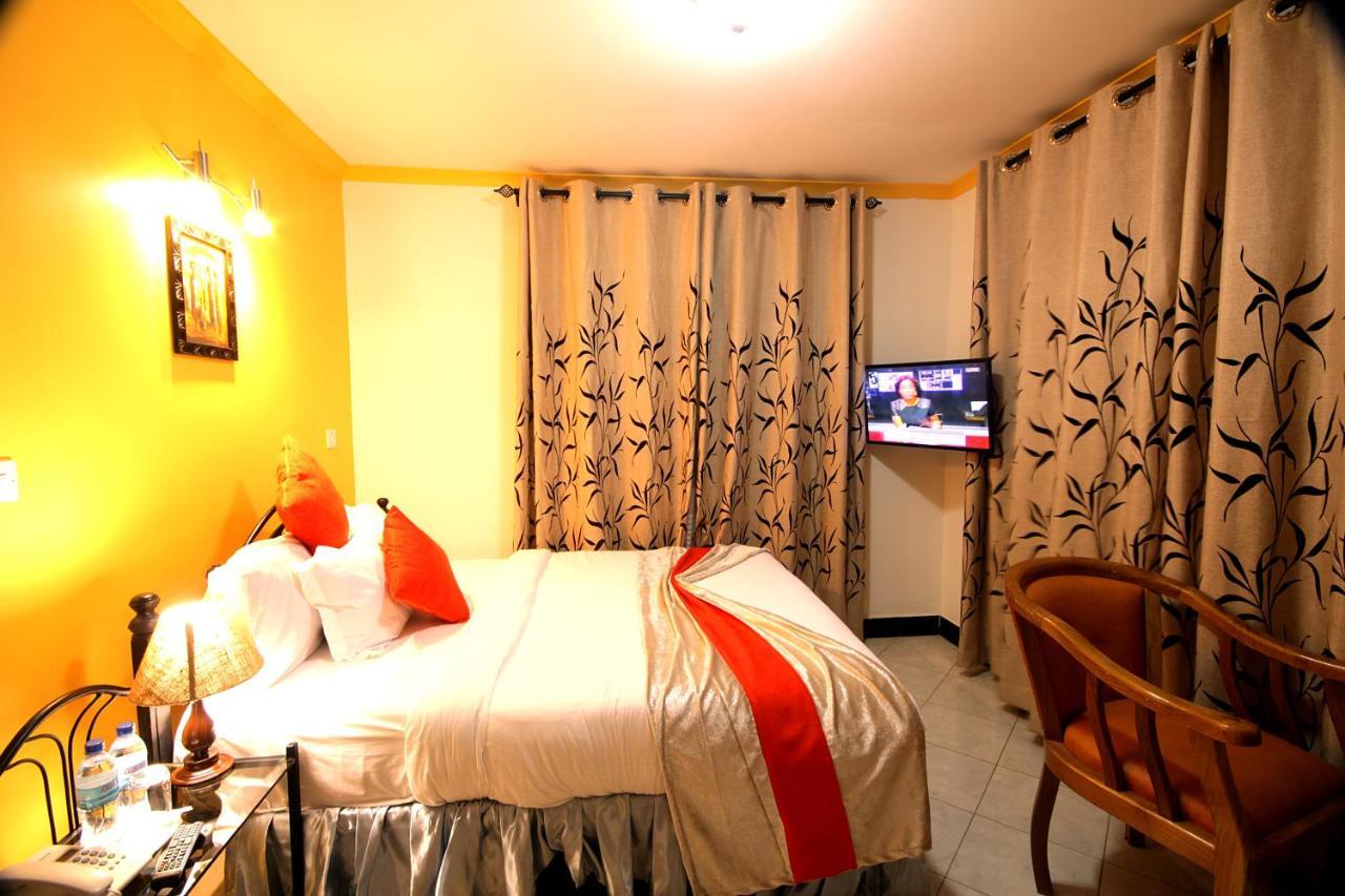 Crest Safari Lodge Bed And Breakfast Arusha Kültér fotó